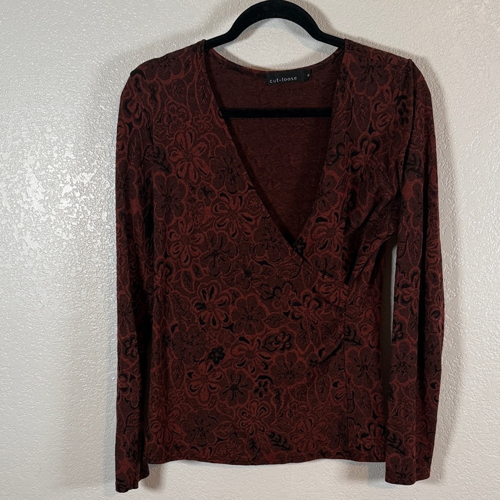 Cut Loose Red Black Floral Brocade Faux Wrap Top Size Medium Artsy Fall Career